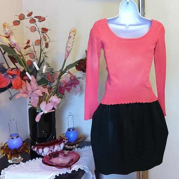 NWT Women’s Scoop Neck Long Sleeve Pink Embroidered Cardigan Sweater XS S - Picture 6 of 6